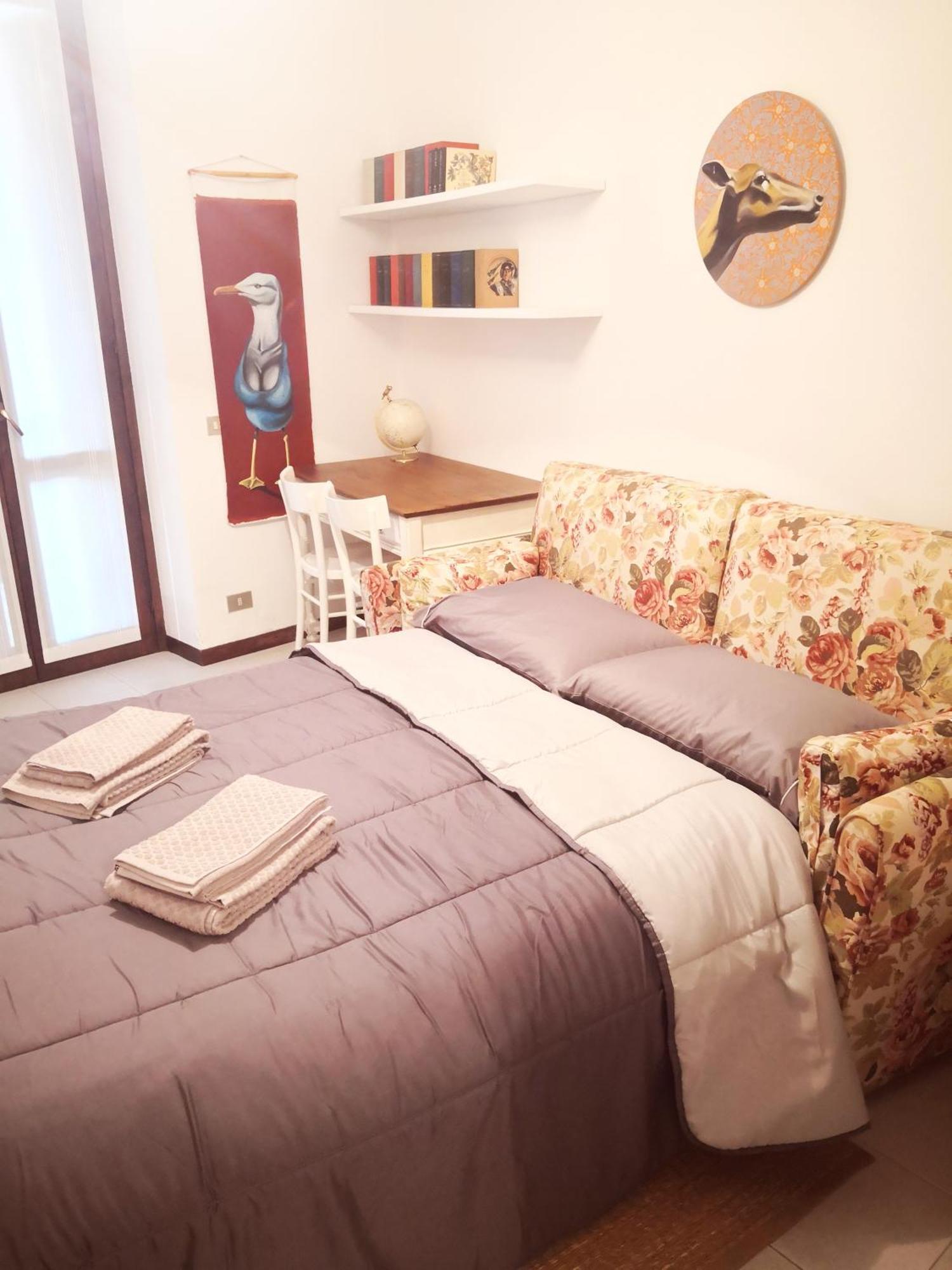 Residenza Esse Βίλα Angera Εξωτερικό φωτογραφία