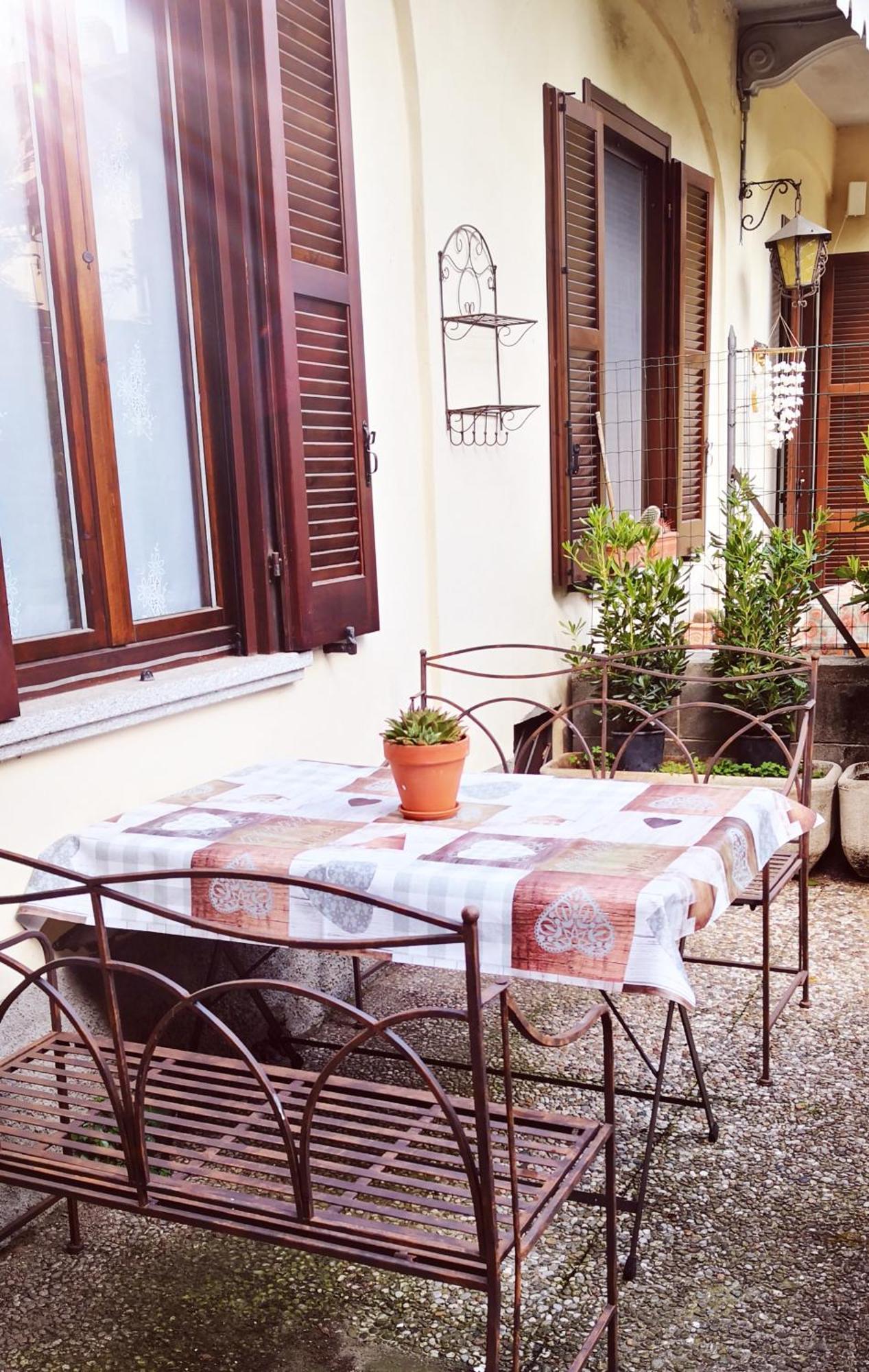 Residenza Esse Βίλα Angera Εξωτερικό φωτογραφία